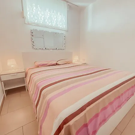 Ocean View Apartment! Pool! Parking! Cs123 *