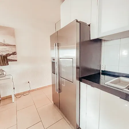 Ocean View Apartment! Pool! Parking! Cs123