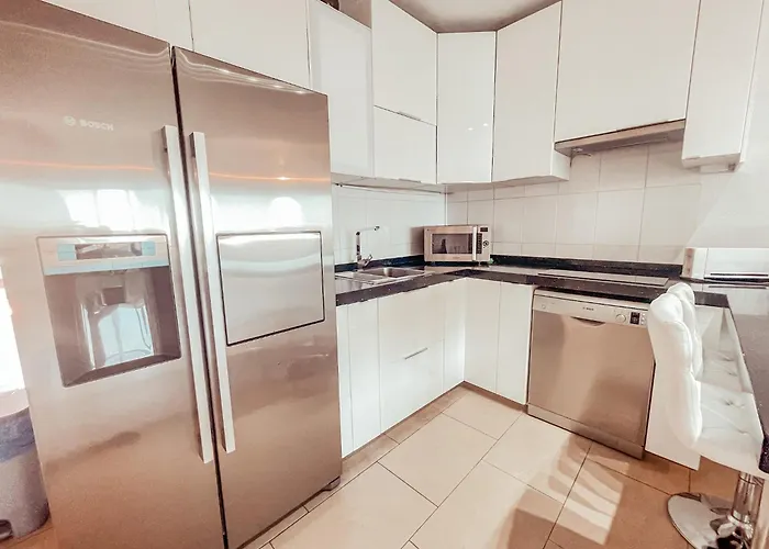 Апартаменты Ocean View Apartment! Pool! Parking! Cs123 *