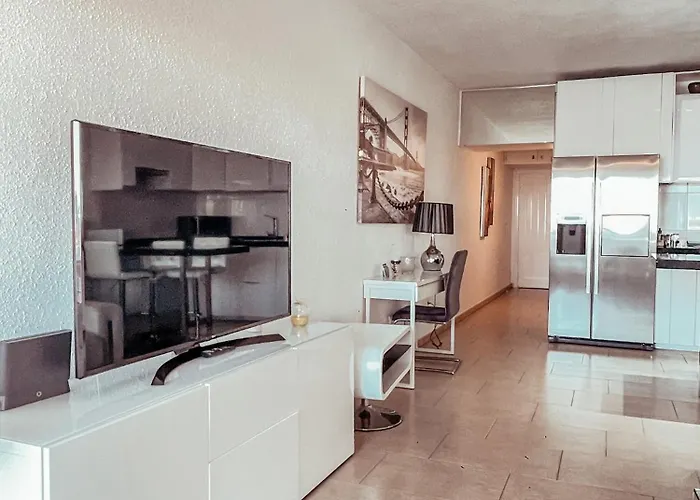 Ocean View Apartment! Pool! Parking! Cs123 * Кальяо-Сальвахе