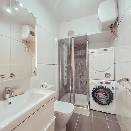 Ocean View Apartment! Pool! Parking! Cs123 Apartament