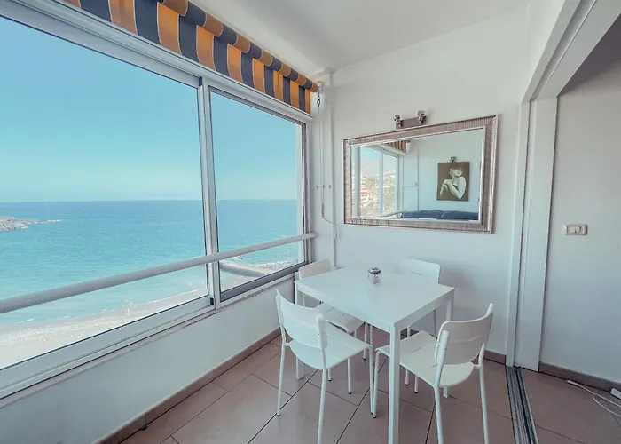 公寓 Ocean View Apartment! Pool! Parking! Cs123
