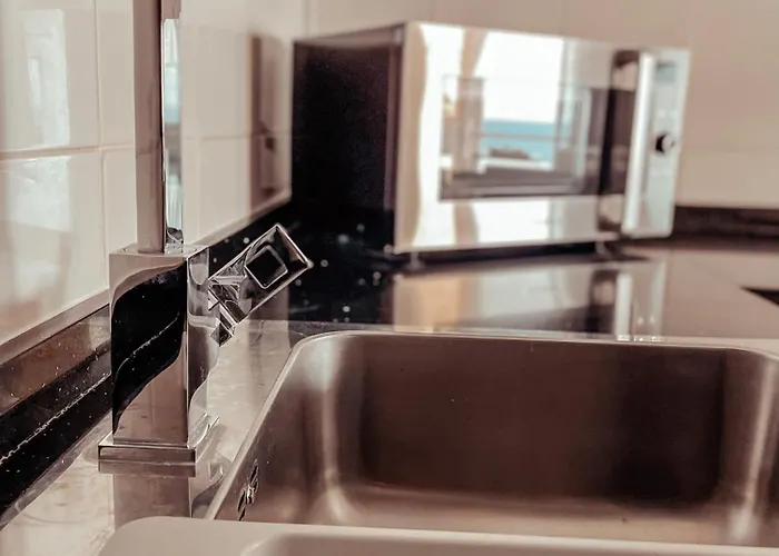 Ocean View Apartment! Pool! Parking! Cs123 公寓 *