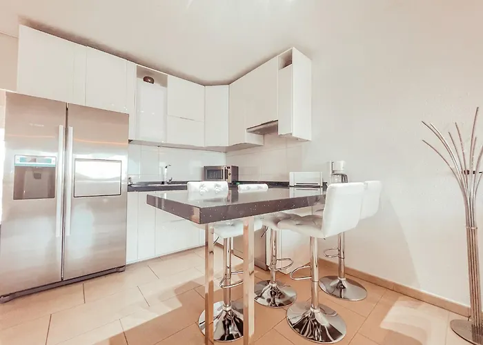 Appartamento Ocean View Apartment! Pool! Parking! Cs123 *