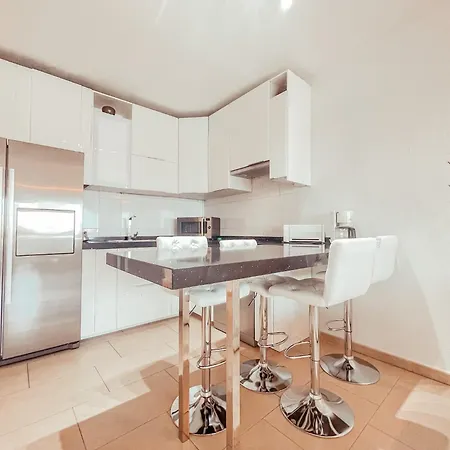 דירה Ocean View Apartment! Pool! Parking! Cs123 *
